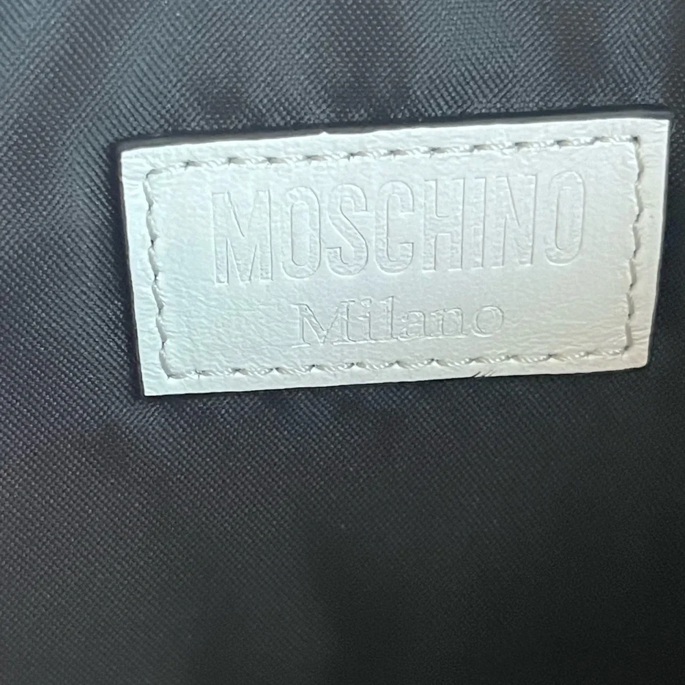 MOSCHINO Patent Leather Logo Shoulder Bag White - Picture 12 of 14